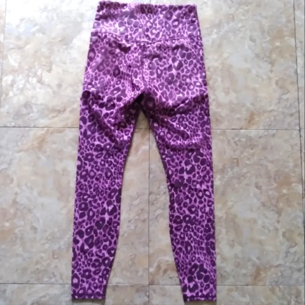 Fabletics High-Waisted Mesh PowerForm leggings, size XS - Picture 4 of 9